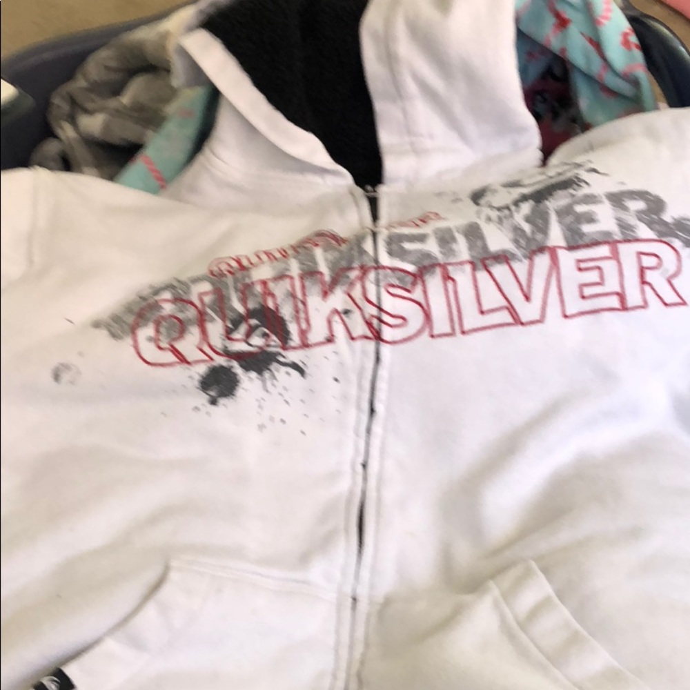 Sweatshirt
